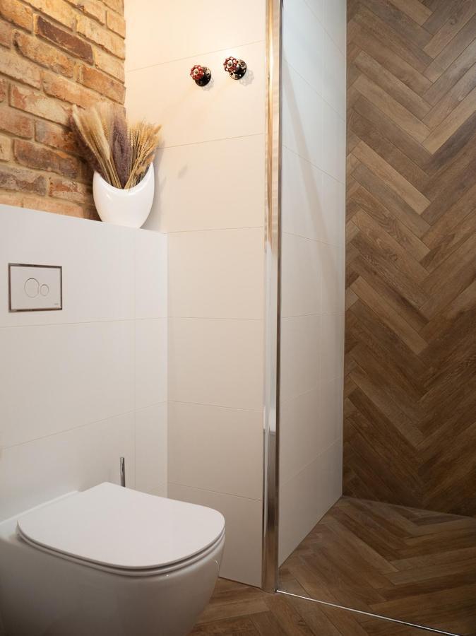 Brick House - Apartament Zoska Wroclaw Ngoại thất bức ảnh