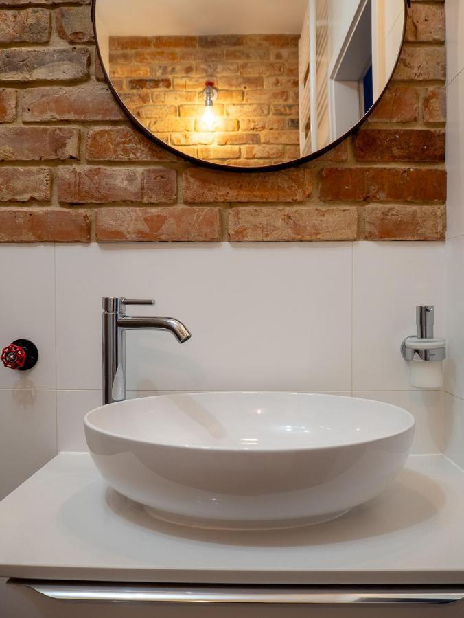 Brick House - Apartament Zoska Wroclaw Ngoại thất bức ảnh